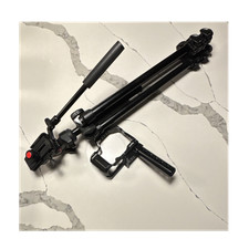 Manfrotto Fluid Head Tripod and quick release READ DESCRIPTION FOR MORE INFO