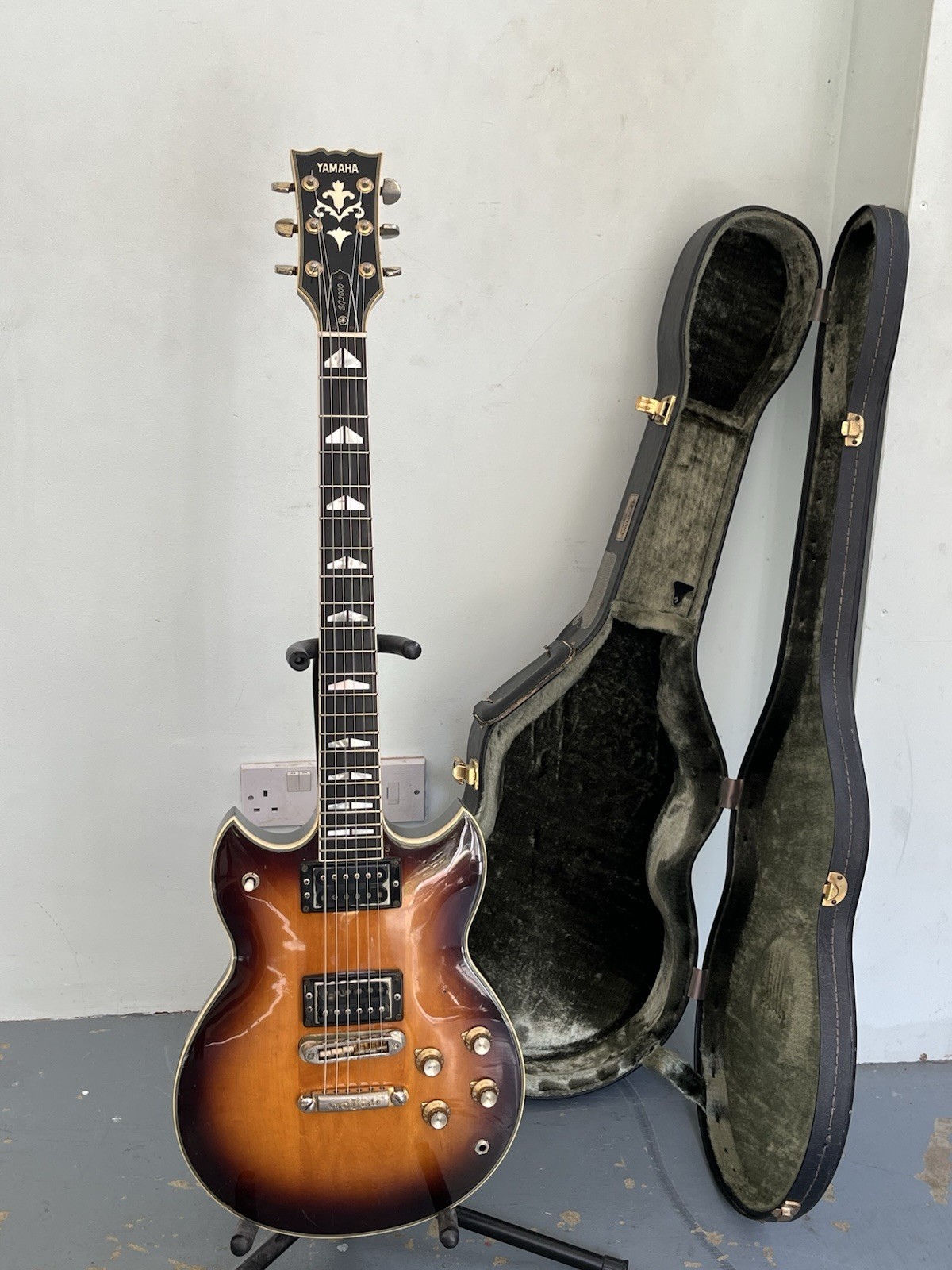 Yamaha SG 2000 Tobacco Burst Electric Guitar with Hard Case 1978