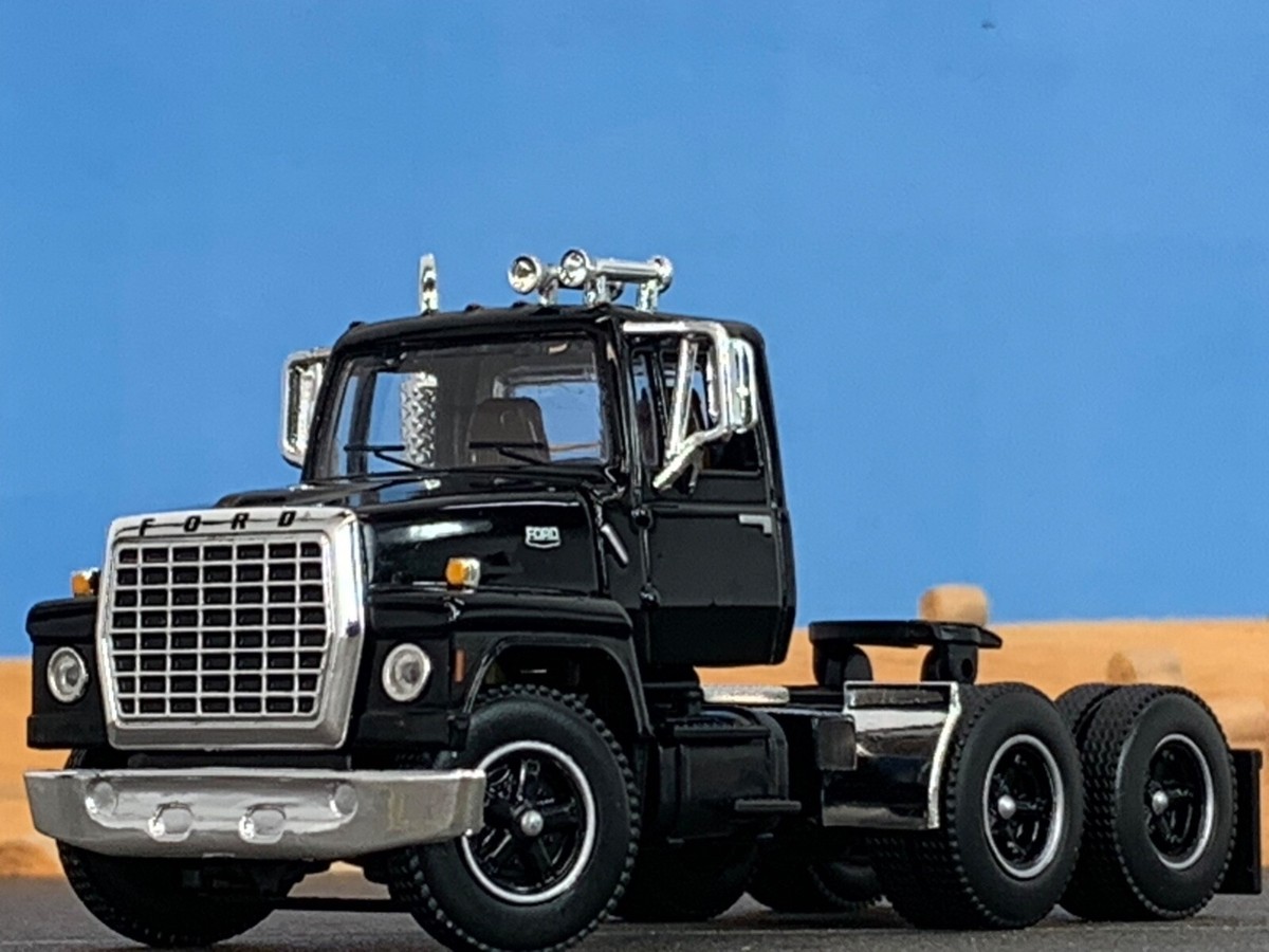 1/64 DCP BLACK FORD LN 9000 DAY CAB | eBay