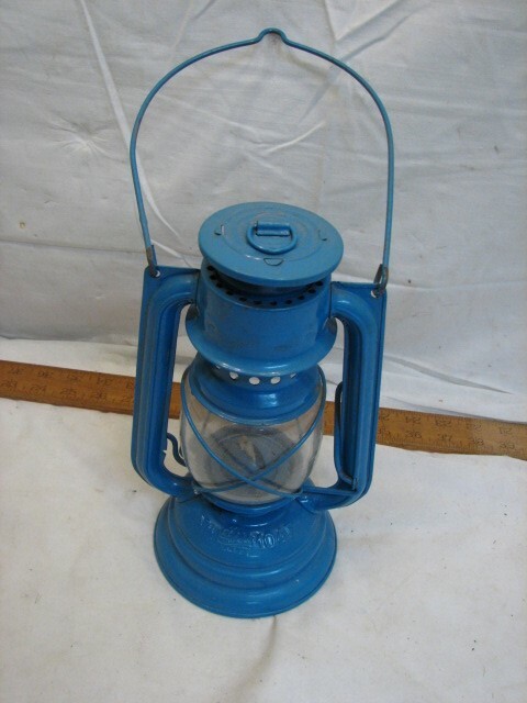 Vintage Metaloglubus no 104E 104 E Oil Kerosene Fluid Camping