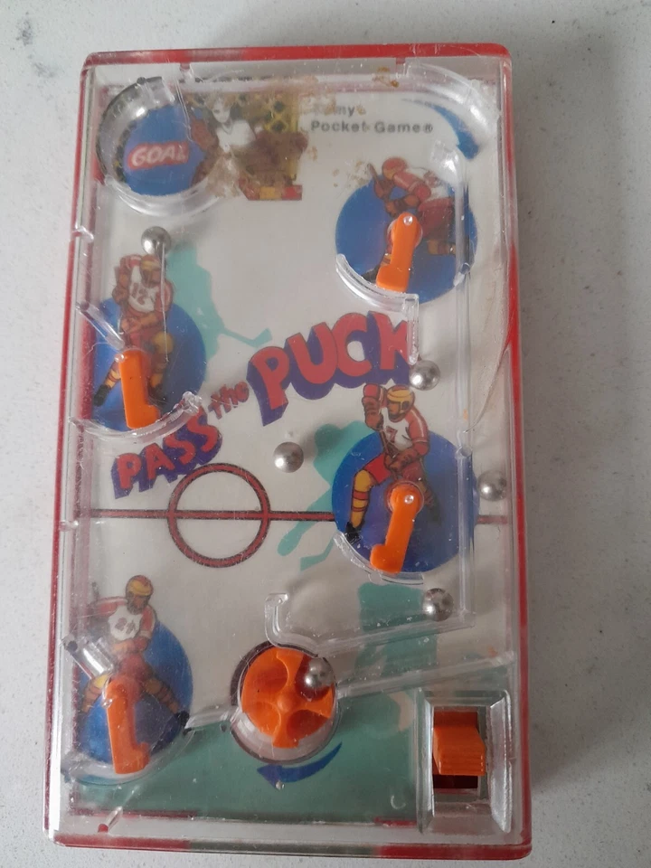 Juegos de acción deportivos portátiles de plástico vintage años 70 Tomy Bluebox Marx todos completos Foto 4 de 4