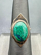 Beautiful Sterling Silver Malachite Centered Ring Size 7