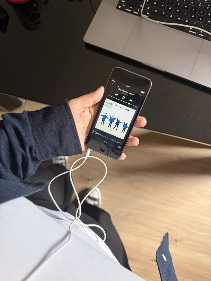 Apple iPod Touch 5 Generación 32 GB - Caja Original - Muy Buen Estado - Imagen 3 de 3