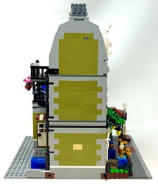 LEGO Creator Expert: Parisian Restaurant (10243)