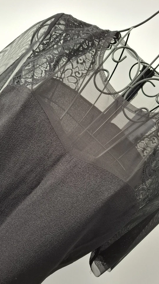 Mesh short sleeves lace trim insert dress size M - Image 4 of 4