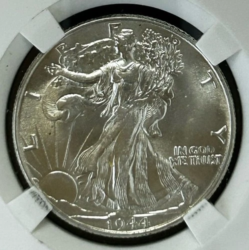 1944 50C Walking Liberty Half Dollar BU - 26136