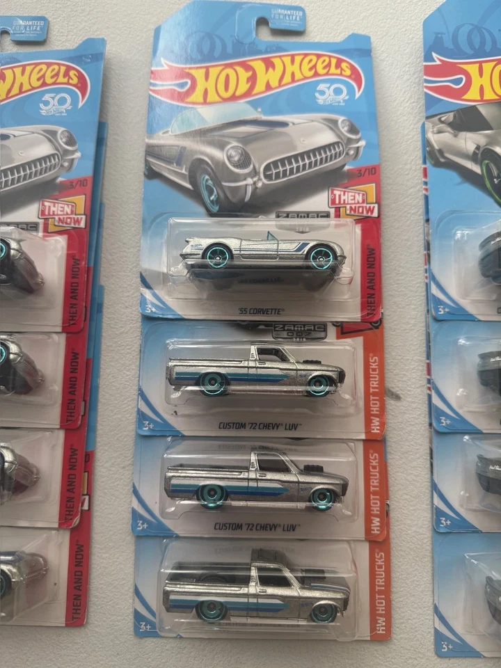 Hot Wheels Zamac Lote de 12 - Corvette '55, Chevy LUV personalizado '72, Corvette C7 Z06 Foto 4 de 4