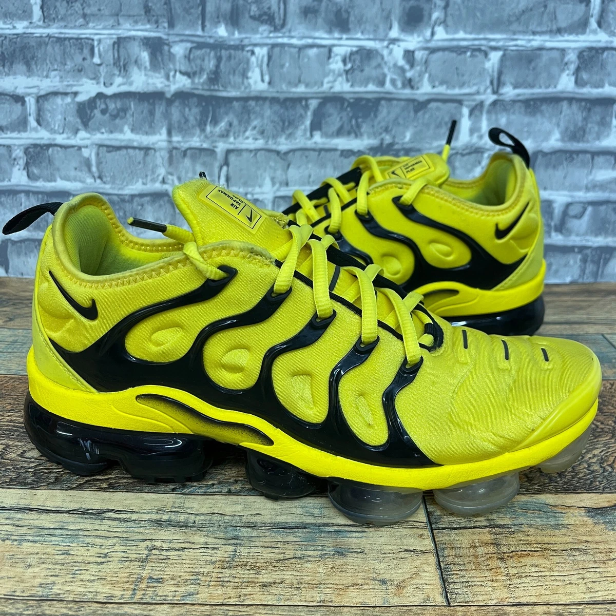 Nike Air Vapormax Plus bourdon jaune noir homme taille 9 rare BV6079 700
