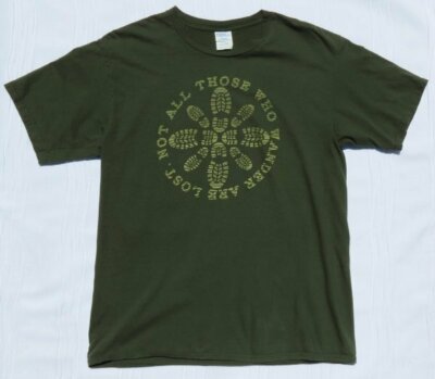PORT & CO. Green NOT ALL THOSE WHO WANDER ARE LOST Ring Spun Tee T-Shirt US M