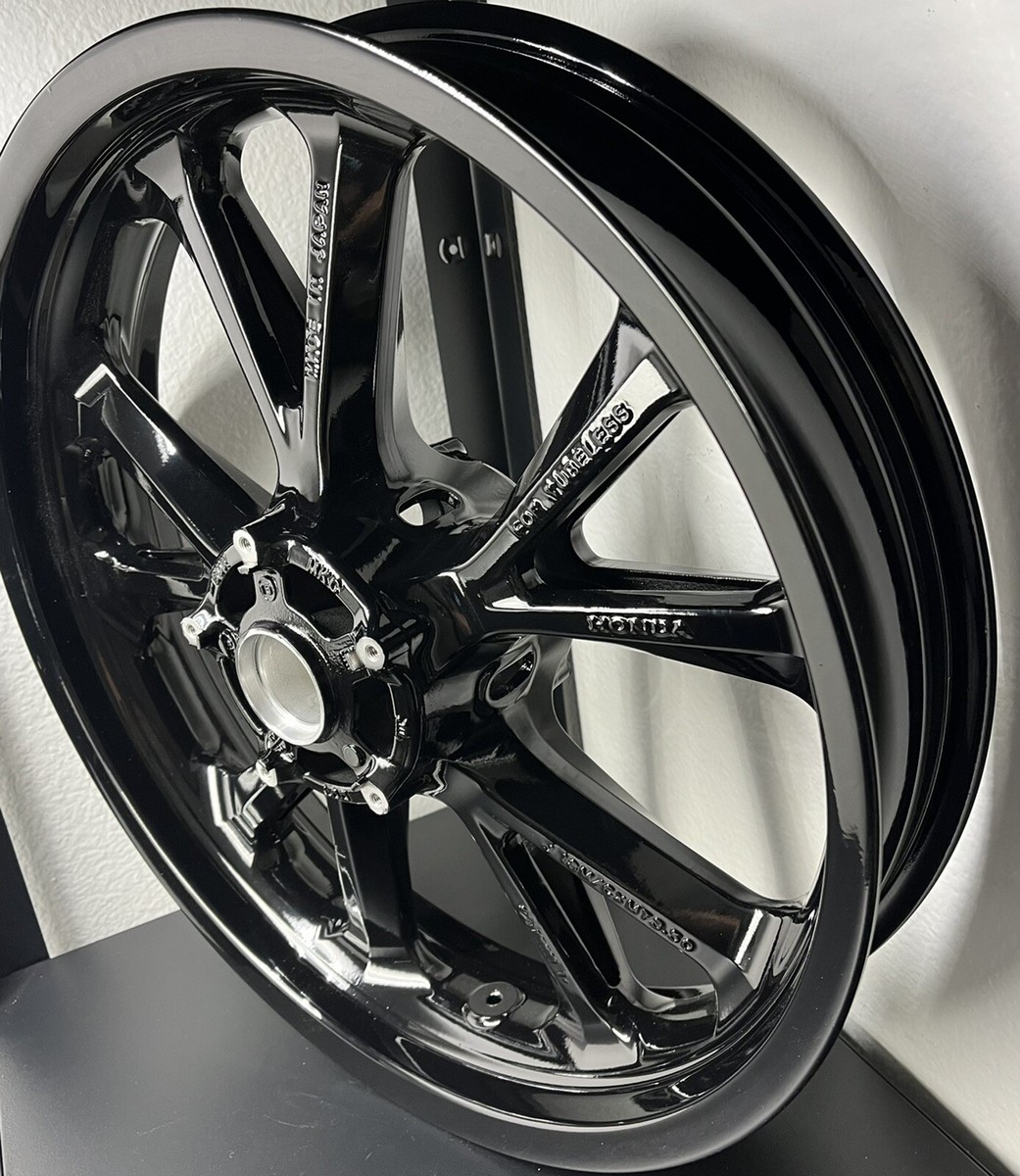 HONDA GOLDWING FRONT WHEEL BLACK 44650-MKC-A10 2018 -25 GL1800 RIM