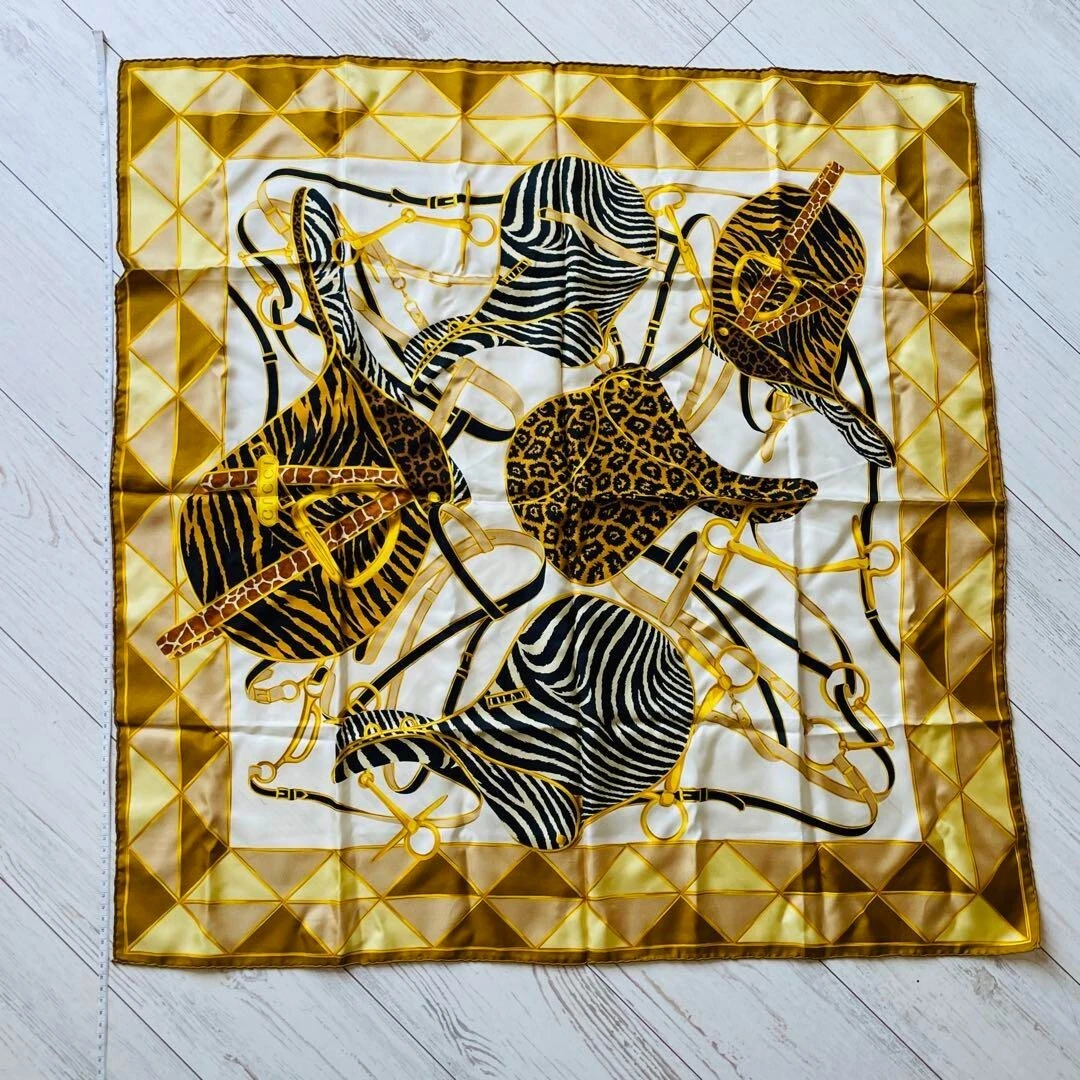 Foulard GUCCI tissu authentique mode imprimé léopard