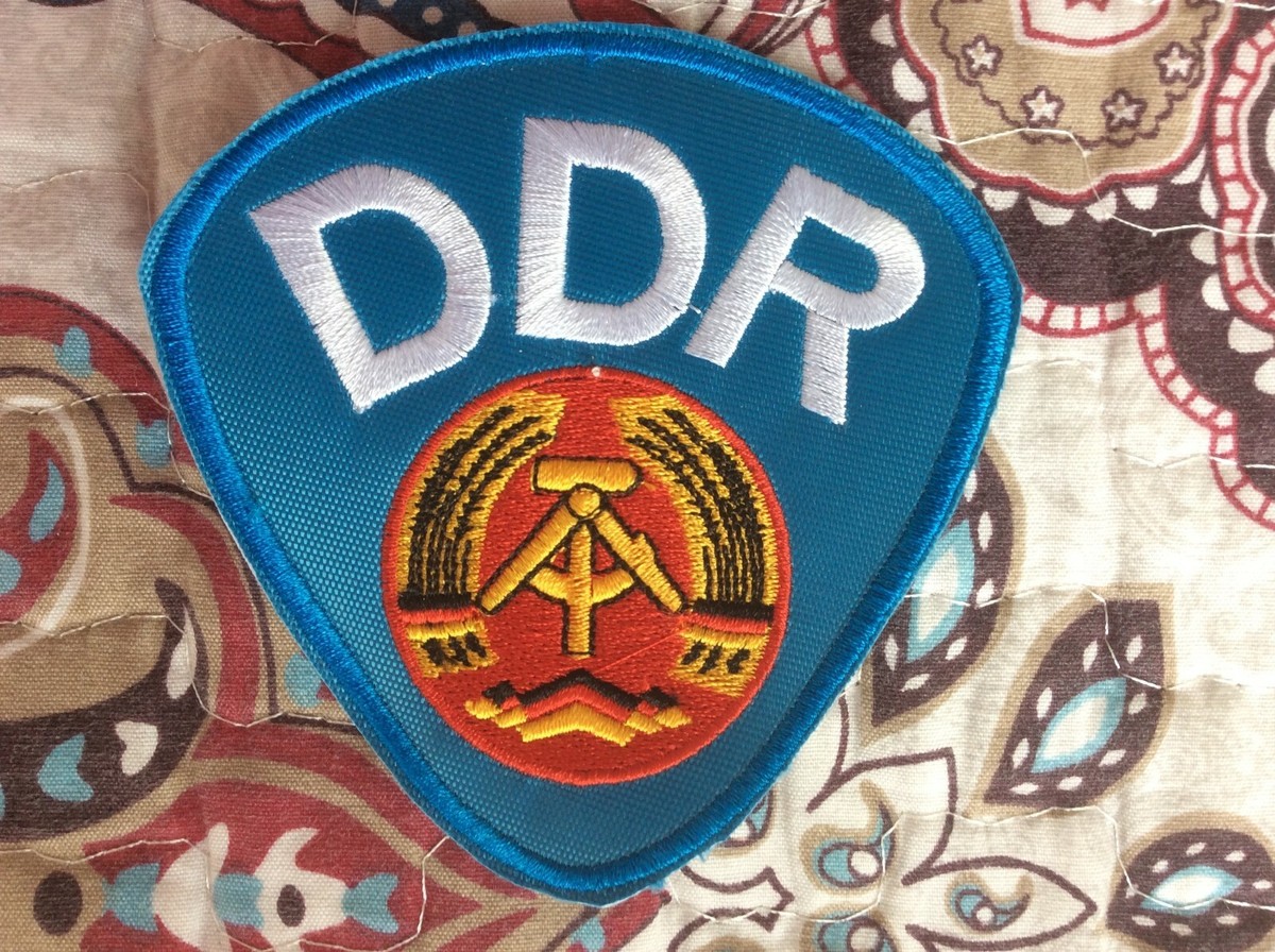 Deutsche Reichsbahn（DR）エンブレム File:Deutsche Reichsbahn DDR.svg - Wikimedia Commons