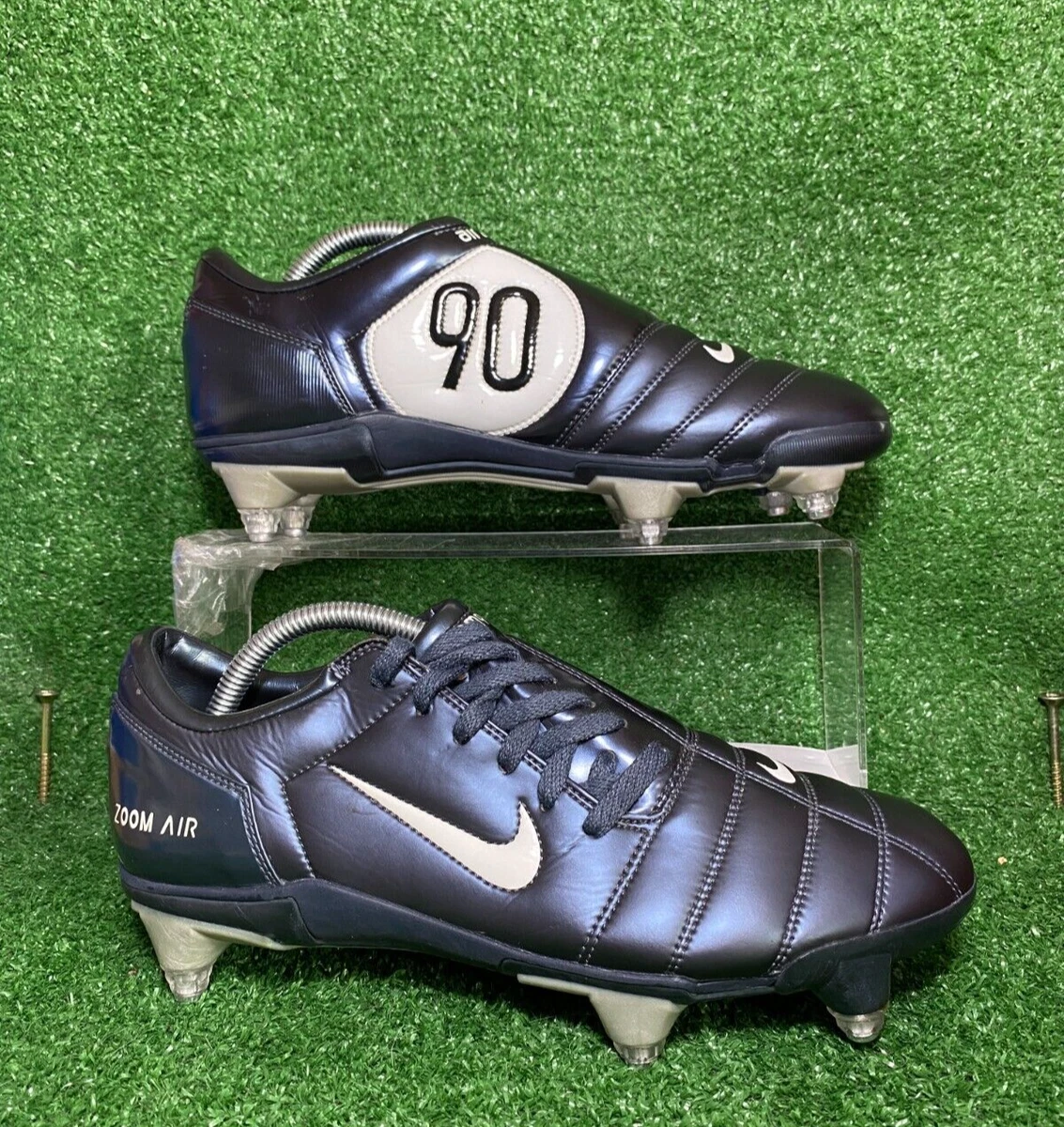 Total 90 top nike 2004