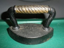 Miniature Sad Iron Child's Toy Salesman Sample Vintage Cast Iron Paperweight T85