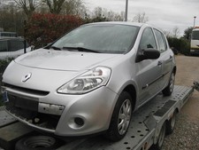 Contacteur feu stop RENAULT CLIO 3 PHASE 2 253205115R