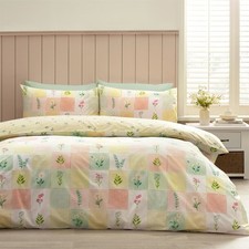 Image of Catherine Lansfield Daisy Patchwork Duvet Cover & Pillowcase(s) Bed Set Bedding