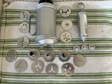 Vintage Mirro Aluminum Cookie Press & Cake Decorator 21 Pc. Lot Icing Spritz +