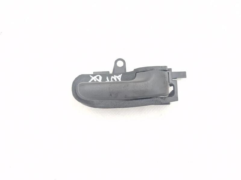 1608475880 MANIGLIA INTERNA PORTA ANTERIORE DESTRO PEUGEOT 107 (06/05>) 1.0 Ber