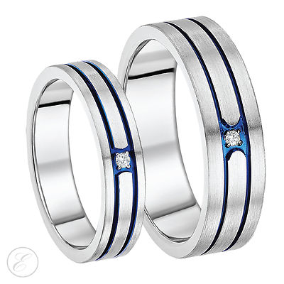 His & Hers 5 & 7 mm Titan Diamant blau oder schwarz gerilltes Inlay Verlobungsring Set