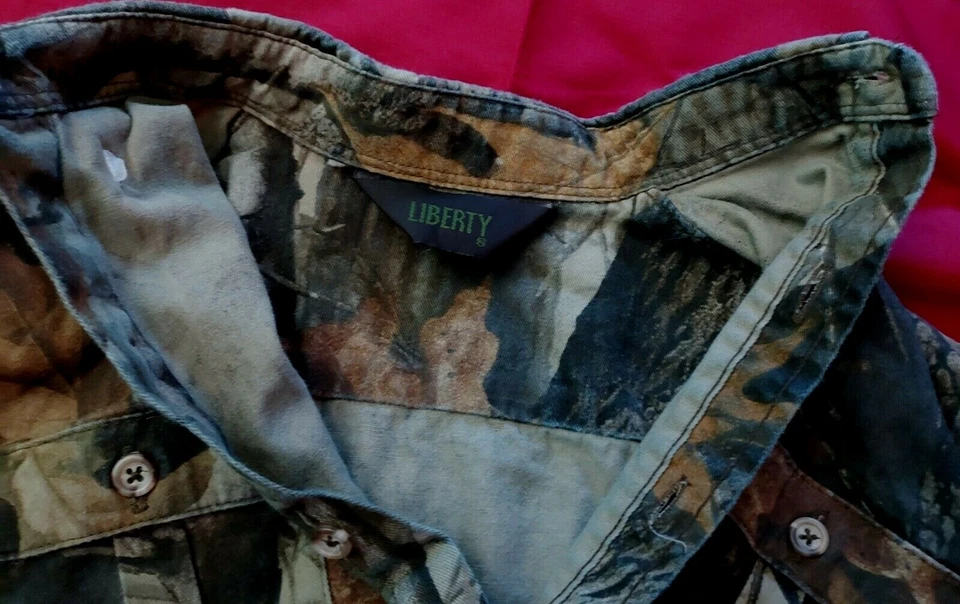 Camisa Liberty Boys LS ¿Cuello Botón, Talla 8-10??, Camouphlage "Madera Dura Realtree" Foto 4 de 4