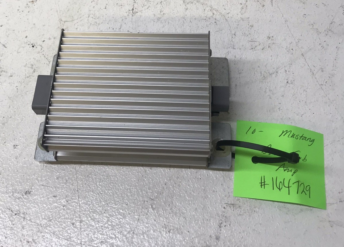 2010 Ford Mustang GT SMALL Shaker 500 1000 Door Sub Amp AR3T