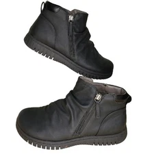 EuroSoft By Sofft Booties Size 8.5 Black Outside Zip Ankle Boots