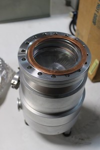 LEYBOLD-HERAEUS TURBOMOLECULAR VACUUM PUMP 360 AS IS