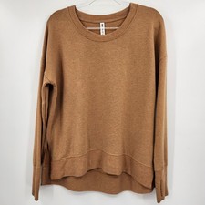 Athleta Balance Pullover Sweatshirt Womens Size Medium Camel Tan Crewneck