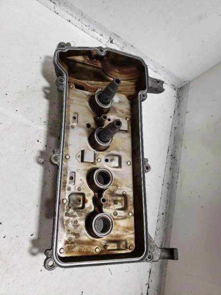 Cubierta de válvula PRIUS 2006 733839 Foto 2 de 4