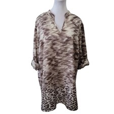 Chico's Travelers Women's Size 3 US XL Animal Print Ikat Roll-Tab Tunic Blouse