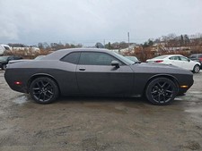 2021 Dodge Challenger SXT Coupe 2D