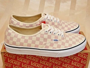 chalk pink checkerboard vans