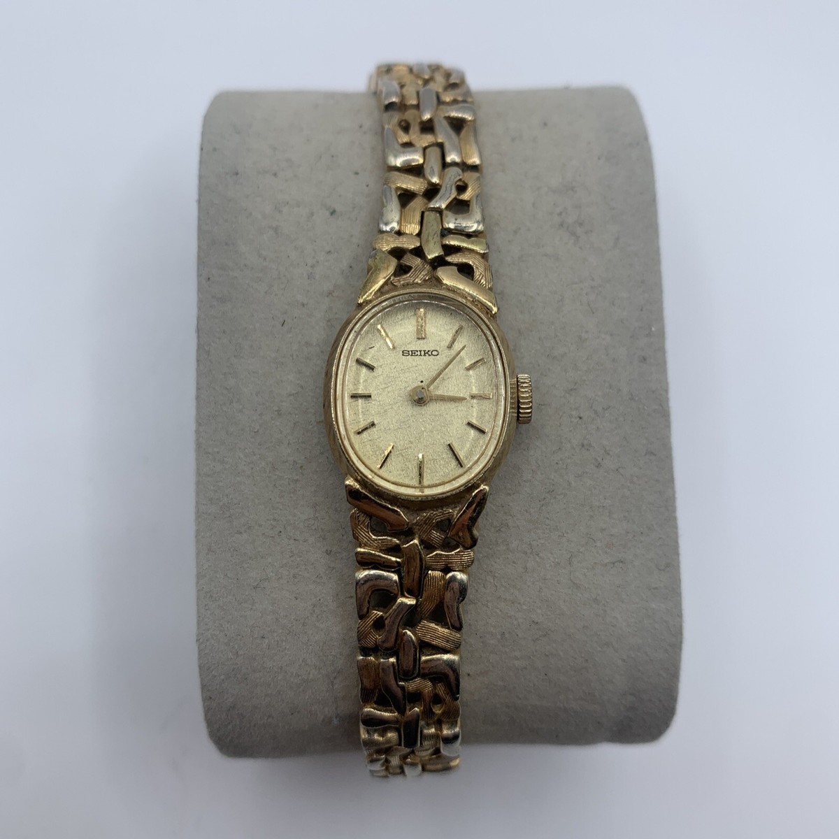 Vintage Ladies SEIKO JAPAN 11 5020 R 8589 Nugget Bamboo Vintage Ladies SEIKO JAPAN 11 5020 R 8589 Nugget Bamboo