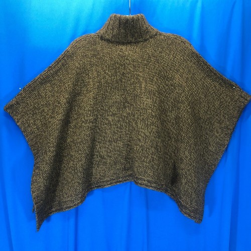 Ladies EUC Decree S chocolate brown cable knit acrylic "capelette" button close - Picture 2 of 8