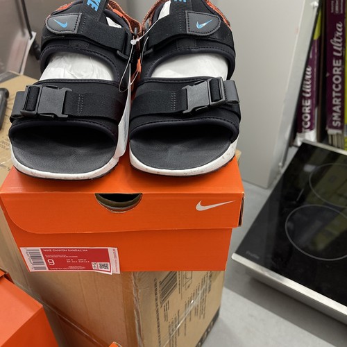 NIKE CANYON MENS SIZE 13 SANDAL BLACK 