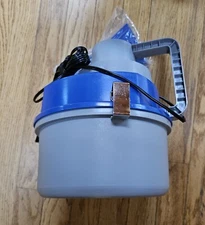 Vintage - Innovage Wet & Dry Auto Vacuum