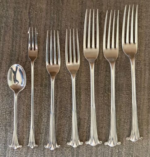Lot 7antique Henry Wilkinson & Co silver-plated flatware English HW & Co - Picture 1 of 3