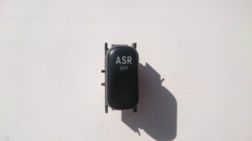 Mercedes Benz W210 Schalter ASR - off 210 820 28 10  / 2108202810