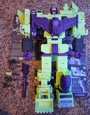 Hasbro Transformers Studio Series 87 Devastat...