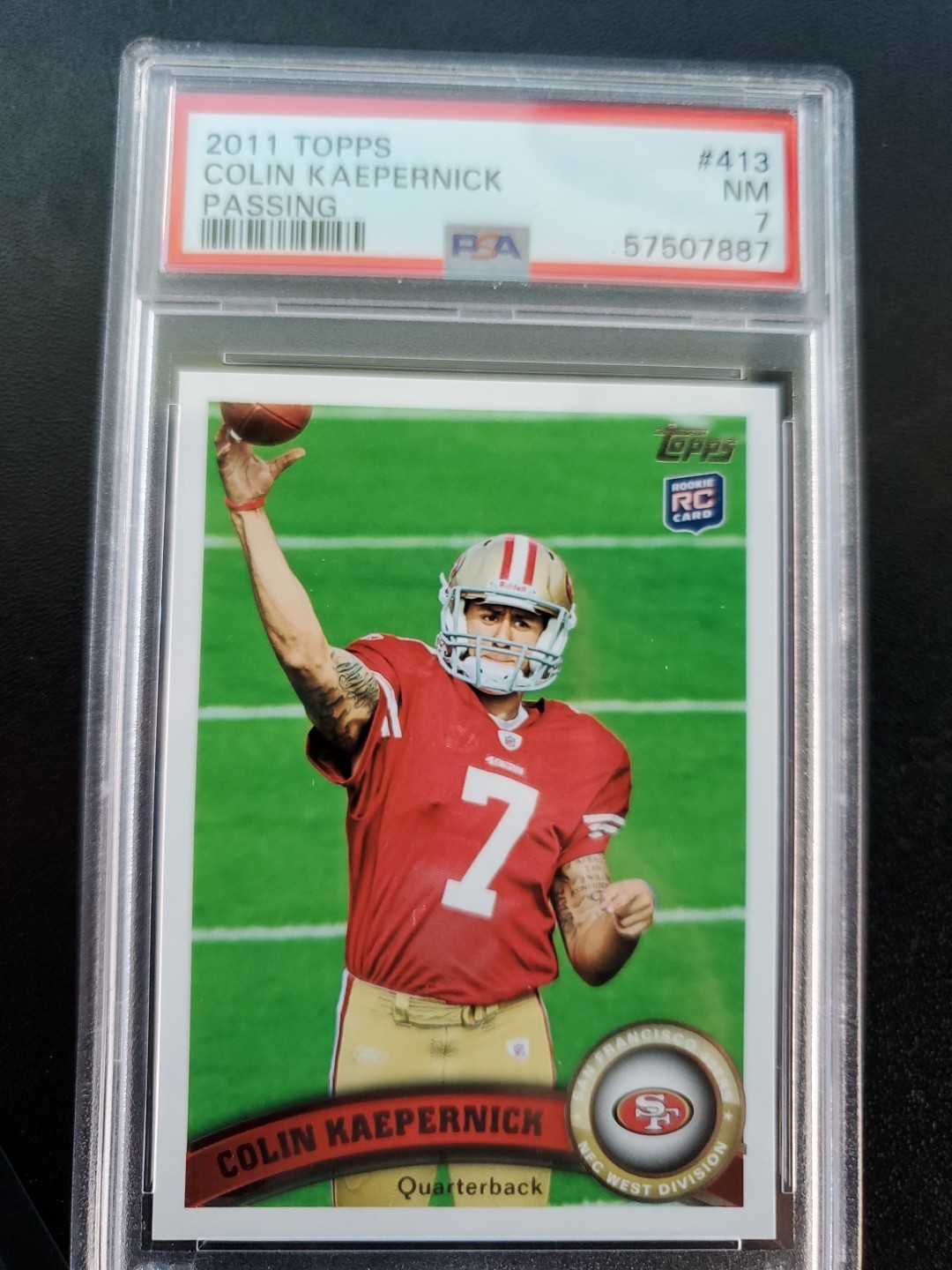 2011 Topps - Colin Kaepernick #413 Throwing (RC)
