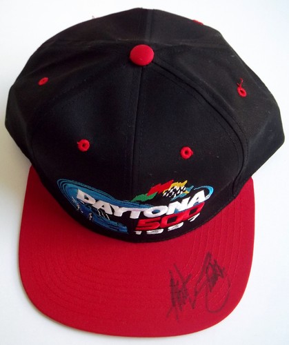 HUT STRICKLIN Signed Black 1997 DAYTONA 500 Cap Auto Autographed Hat GAI - 第 1/2 張圖片