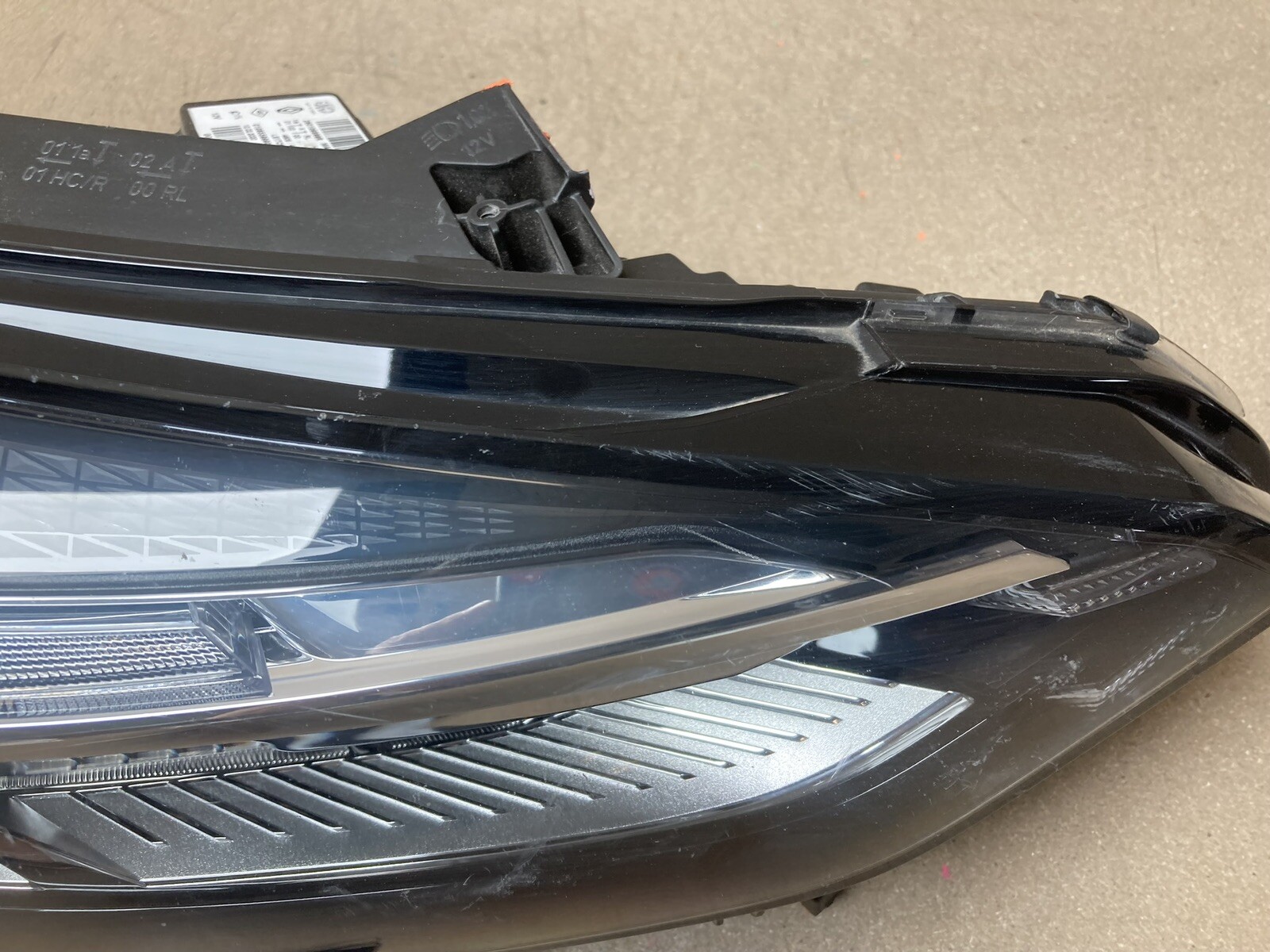 Renault CLIO 2019 - 2021 Genuine LED Drivers Right RH O/s Head 