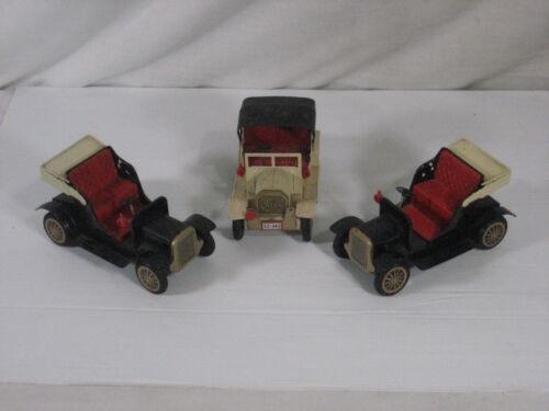 VINTAGE JAPAN TIN LITHO FRICTION TOY MODEL T FORD