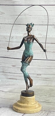 Fein Detaillierte Kunstwerk Bronze Statue Von ein Damen Tänzer Mit Patina