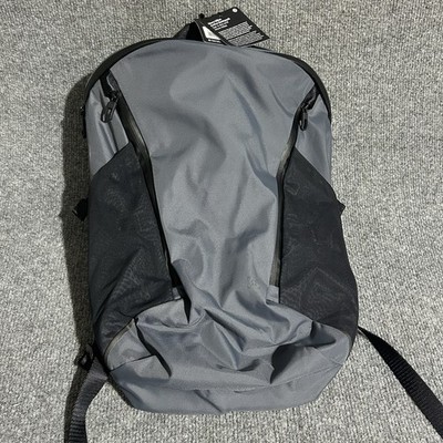 NWT Lululemon More Miles Running Backpack 17L Grey / Black - Laptop Trail Active