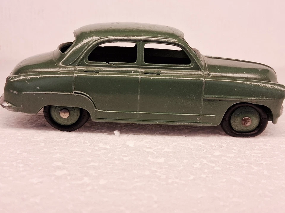 Dinkytoys Simca 9 Aronde Réf: 24 U - Photo 3/4