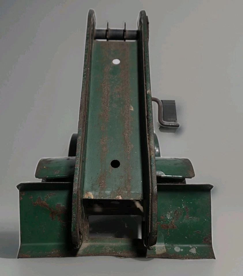 VINTAGE Doepke "Barber Greene" Loader #2013, Pressed Steel - PARTS or REPAIR - Image 4 of 4