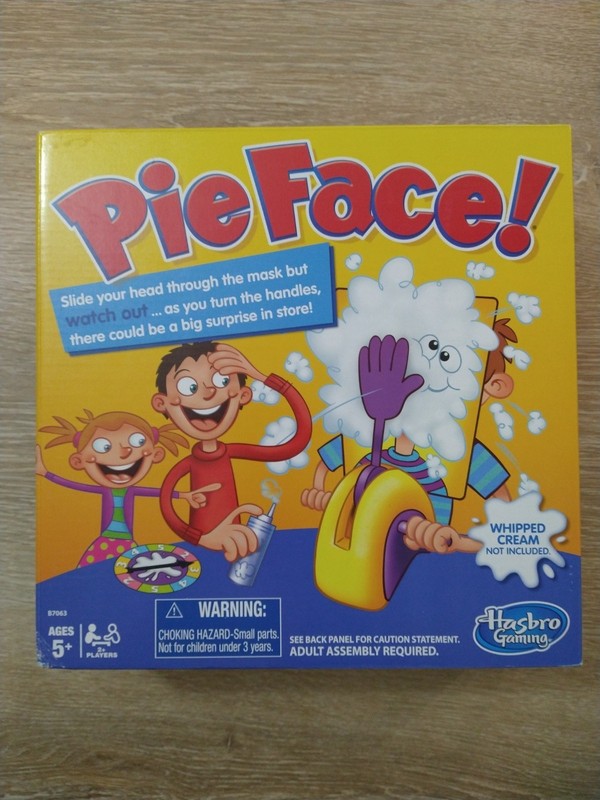 Pie Face Whipped Cream Board Game- Kids And Adults Ages 5 + Up 2+ Players! NEW
