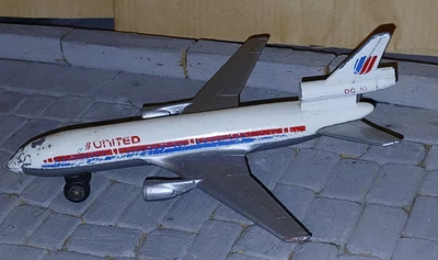 matchbox SB13 USA Jet DC-10 AVION aéronautique United Airlines McDonnell Douglas - Photo 1/4