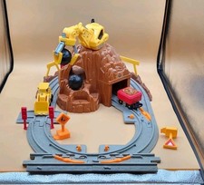 Geotrax Mountain Blast Mine Construction Quarry Set